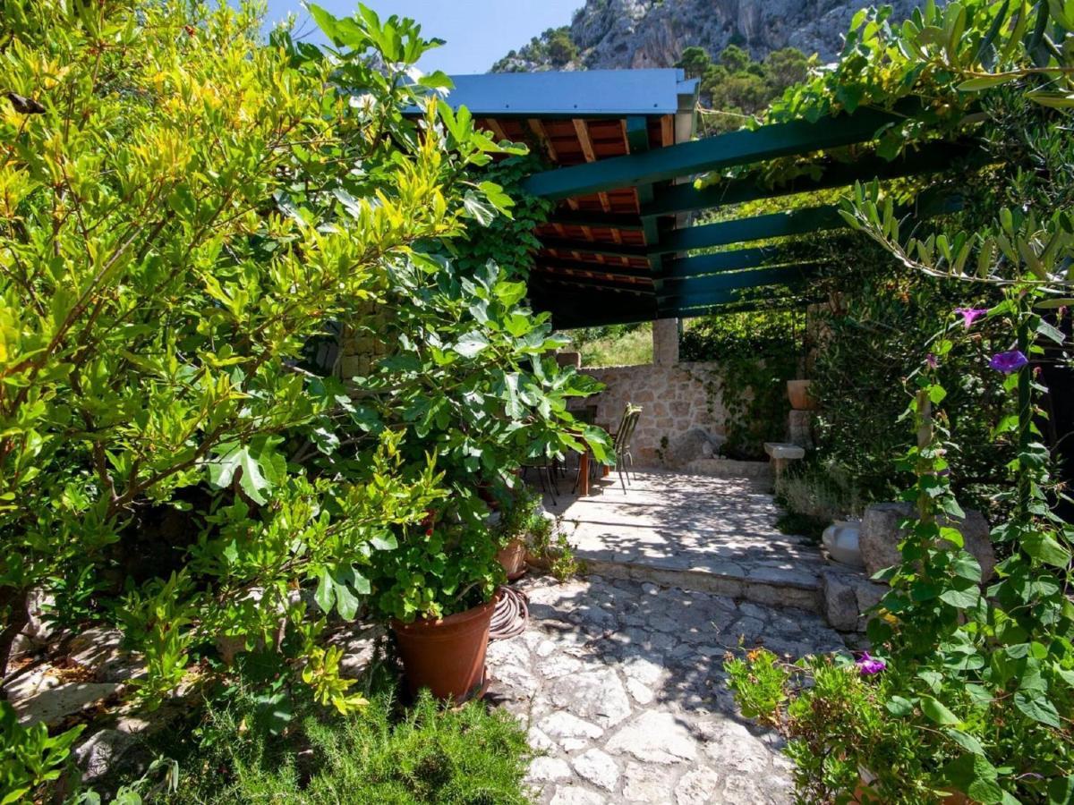 Luxurious Holiday Home In Makarska With Jacuzzi Luaran gambar