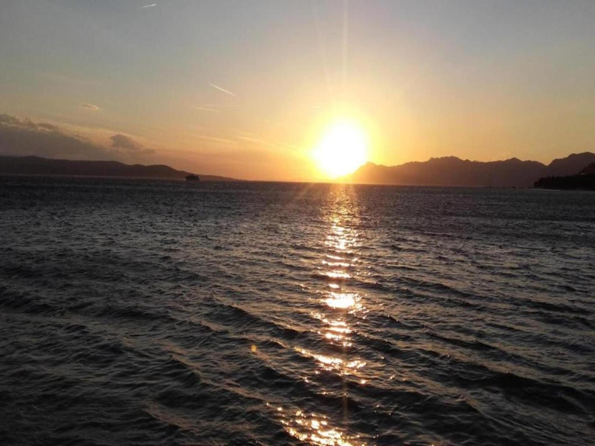 Luxurious Holiday Home In Makarska With Jacuzzi Luaran gambar